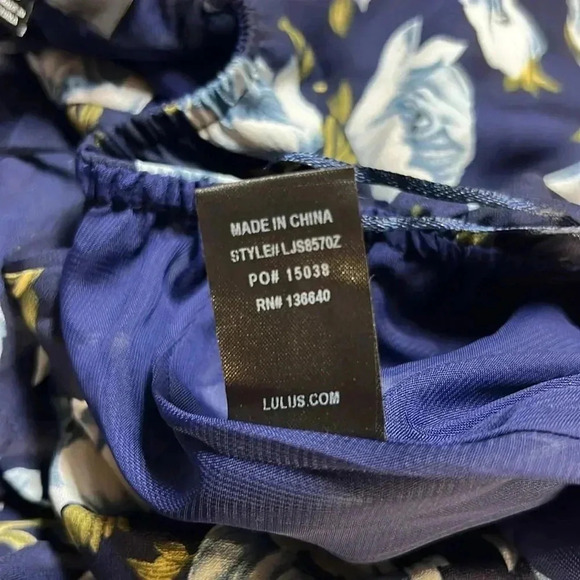 Lulus Floral Romper Size S - Picture 5 of 6